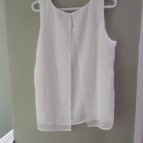 Tank - Picture 2 of 2